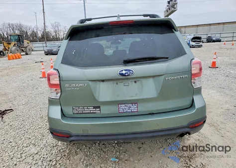 2018 Subaru Forester 2.5I Premium z USA, uszkodzony, nr VIN JF2SJAGC3JH536246